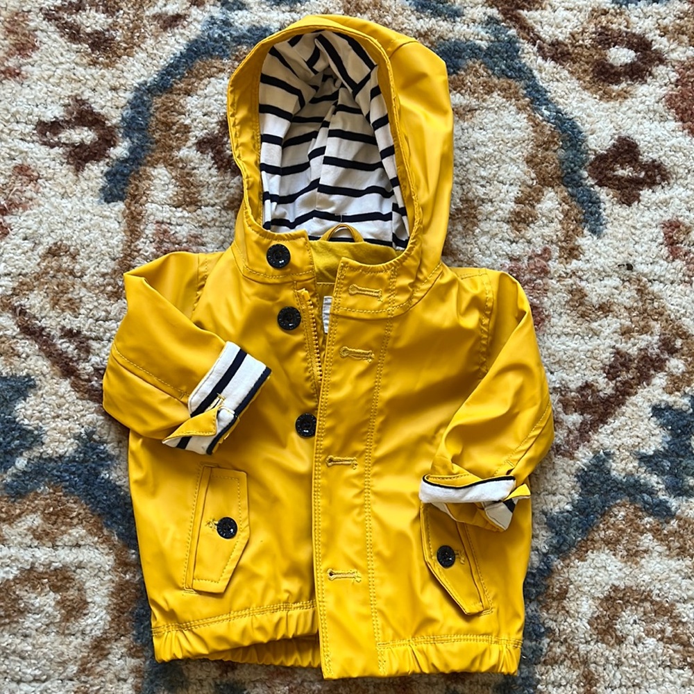 Baby Gap Yellow raincoat 6-12 months EUC
